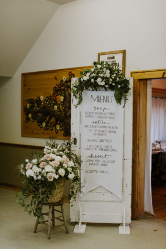 Menu Flowers by Dandie Andie Floral Designs Pic Eleanor Dobbins Photography